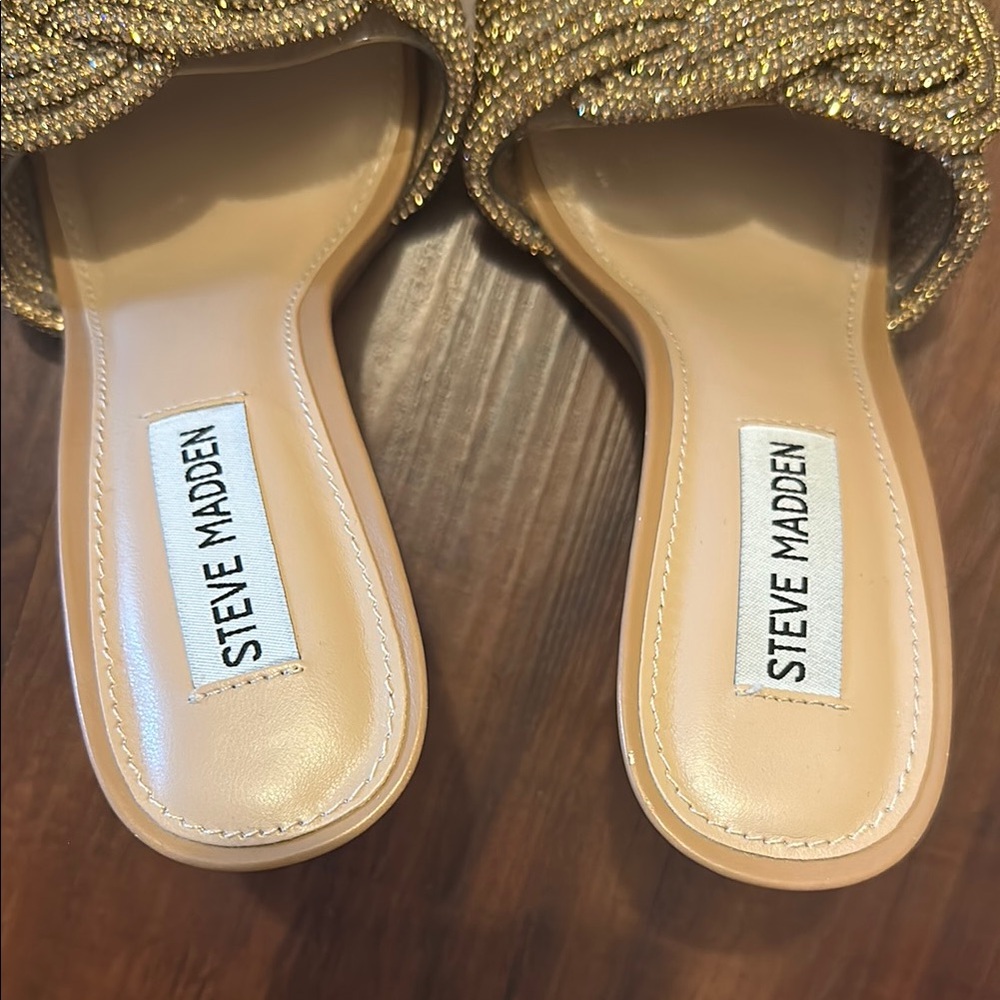 Steve Madden Gold Beaded Knot Slide Heels - Picture 6 of 6